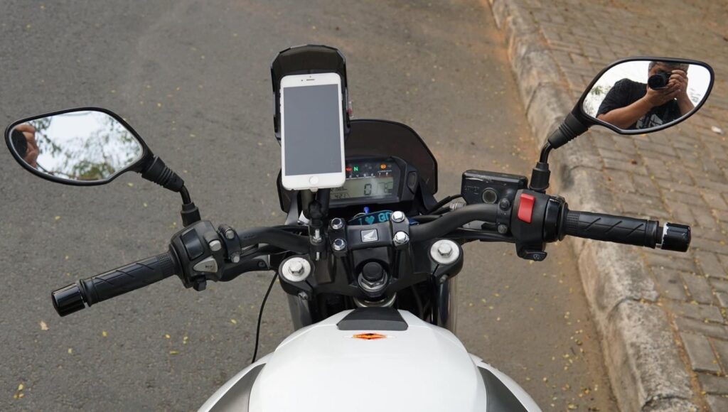 Giá Đỡ Điện Thoại Xe Máy Magfit Bikersoul